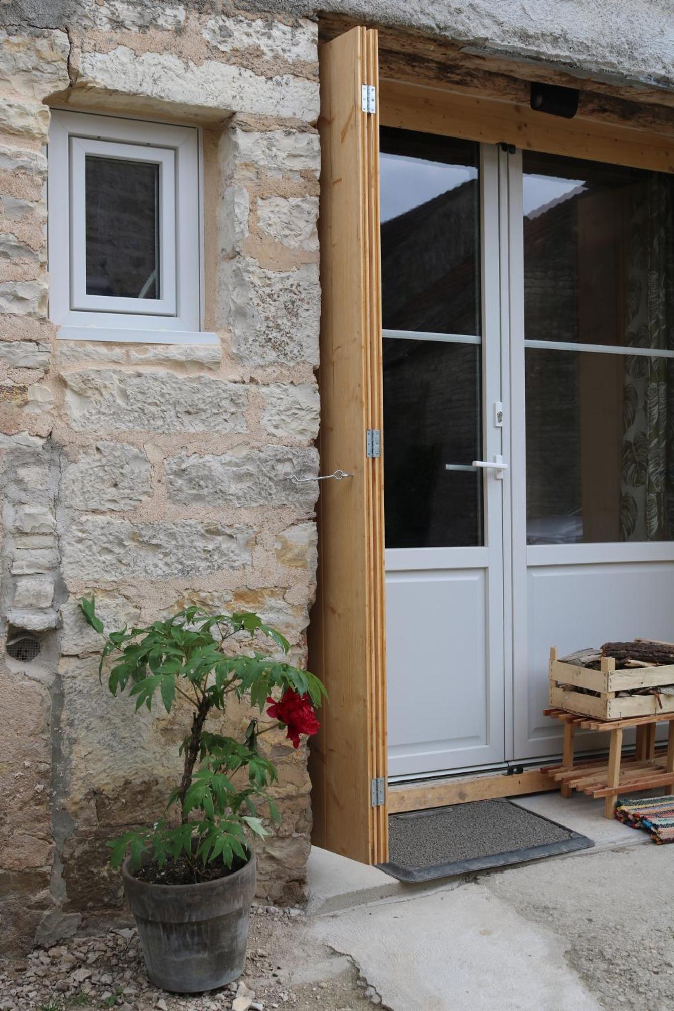 Repos 2 Etoiles Au Calme Pour Deux Villa Lucy-sur-Cure Exterior photo